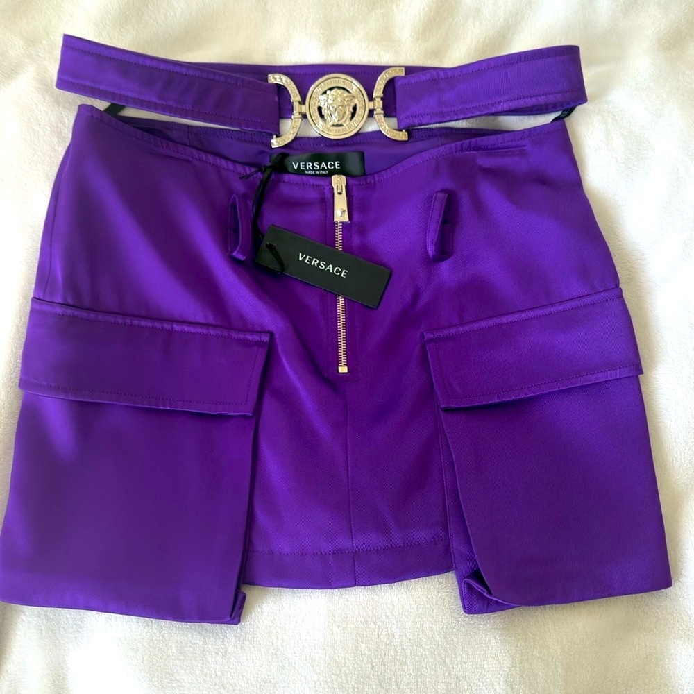 💟 RARE • Versace • Violet Skirt with Gold Medusa Buckle 💟